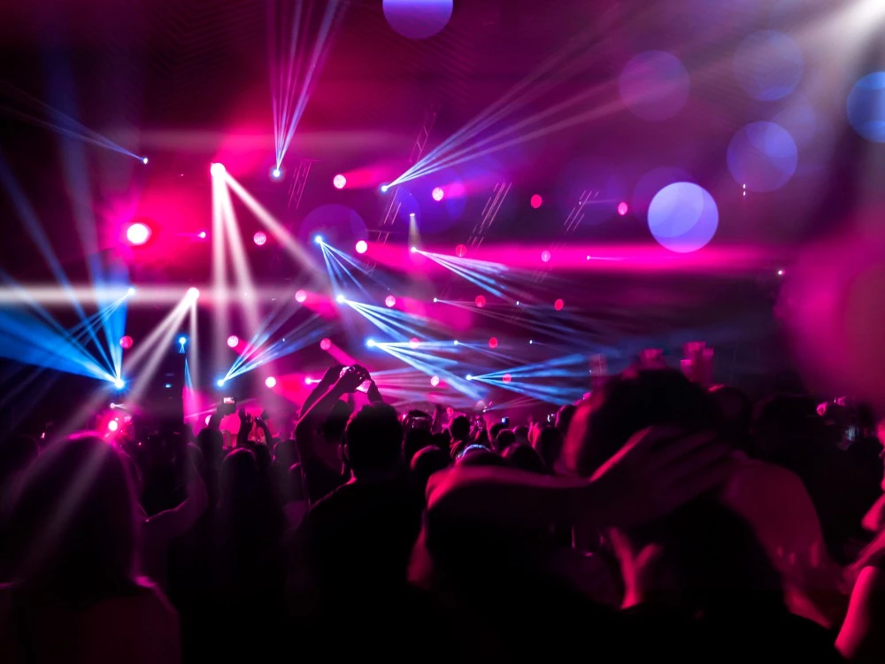 DJ-Lichter steigern das Nachtleben und Partyerlebnisse